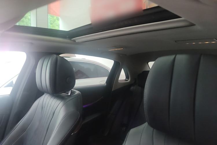 Used Mercedes-Benz E-Class 2019 E 260 L 4MATIC Headliner