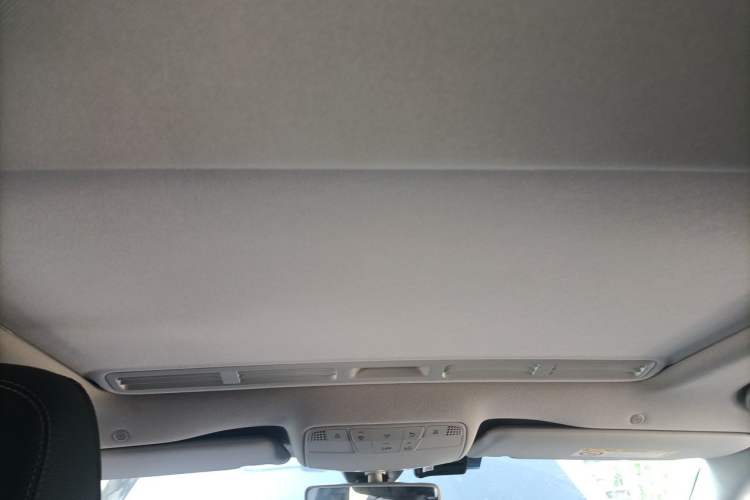 Used Mercedes-Benz E-Class 2019 E 200 L Sport Edition Headliner