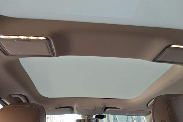 Used Mercedes-Benz E-Class 2019 E 260 L Sport Edition Headliner