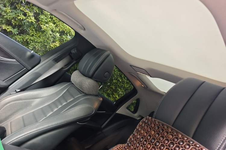 Used Mercedes-Benz E-Class 2019 E 200 L Sport Edition Headliner