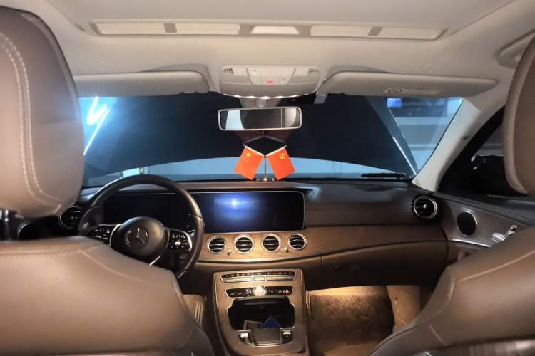 Used Mercedes-Benz E-Class 2019 E 260 L Headliner