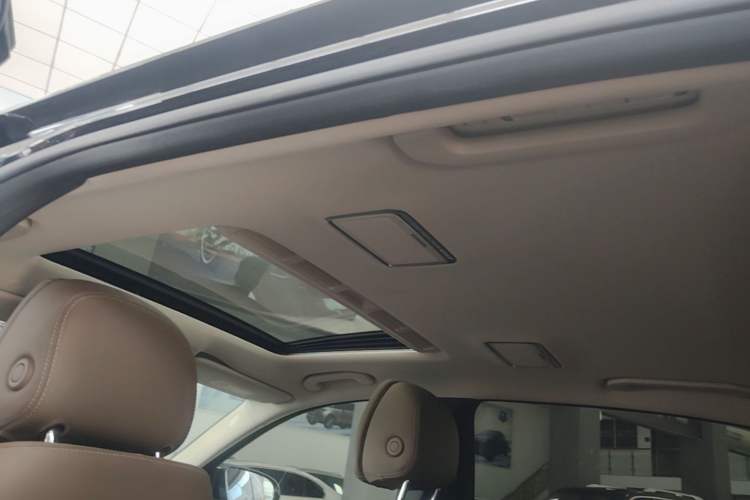Used Mercedes-Benz E-Class 2019 E 260 L Sport Edition Headliner