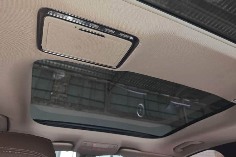 Used Mercedes-Benz E-Class 2019 E 260 L Sport Edition Headliner