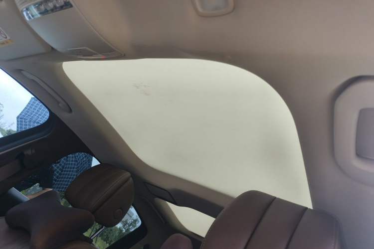 Used Mercedes-Benz E-Class 2019 E 300 L Stylish Model Headliner