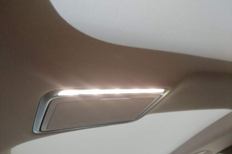 Used Mercedes-Benz E-Class 2019 E 300 L Stylish Model Headliner