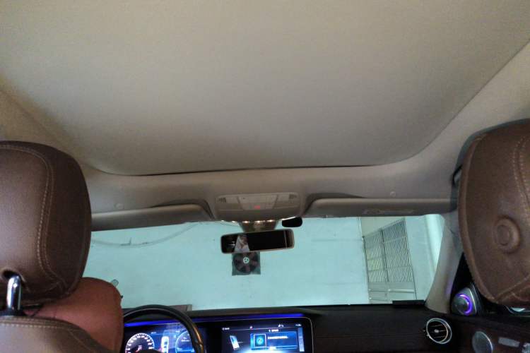 Used Mercedes-Benz E-Class 2019 Restyled E 300 L Luxury Edition Headliner