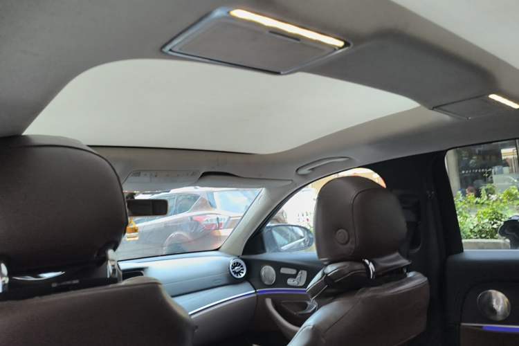 Used Mercedes-Benz E-Class 2019 Restyled E 300 L Sporty and Stylish Edition Headliner