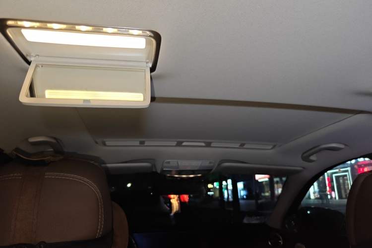 Used Mercedes-Benz E-Class 2019 E 200 L Headliner
