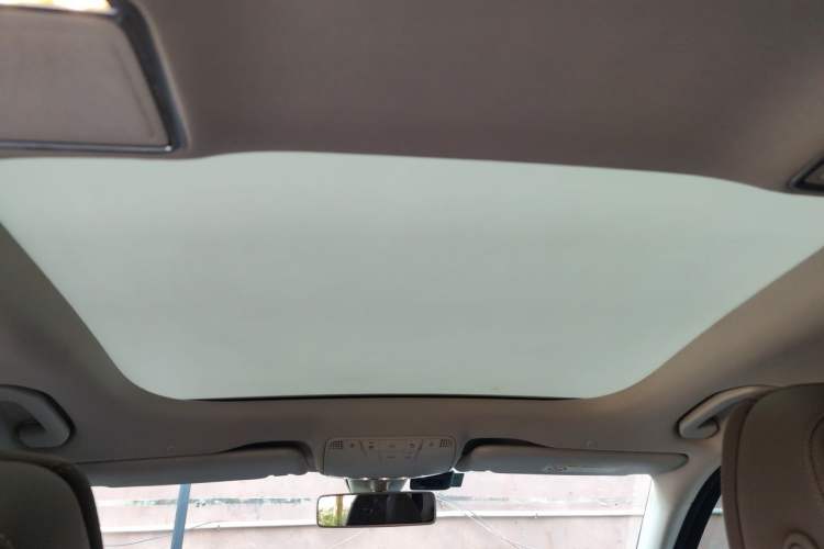 Used Mercedes-Benz E-Class 2019 Restyled E 300 L Sporty and Stylish Edition Headliner