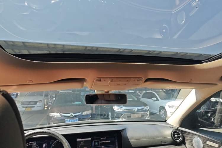 Used Mercedes-Benz E-Class 2019 Restyled E 300 L Sport Luxury Edition Headliner