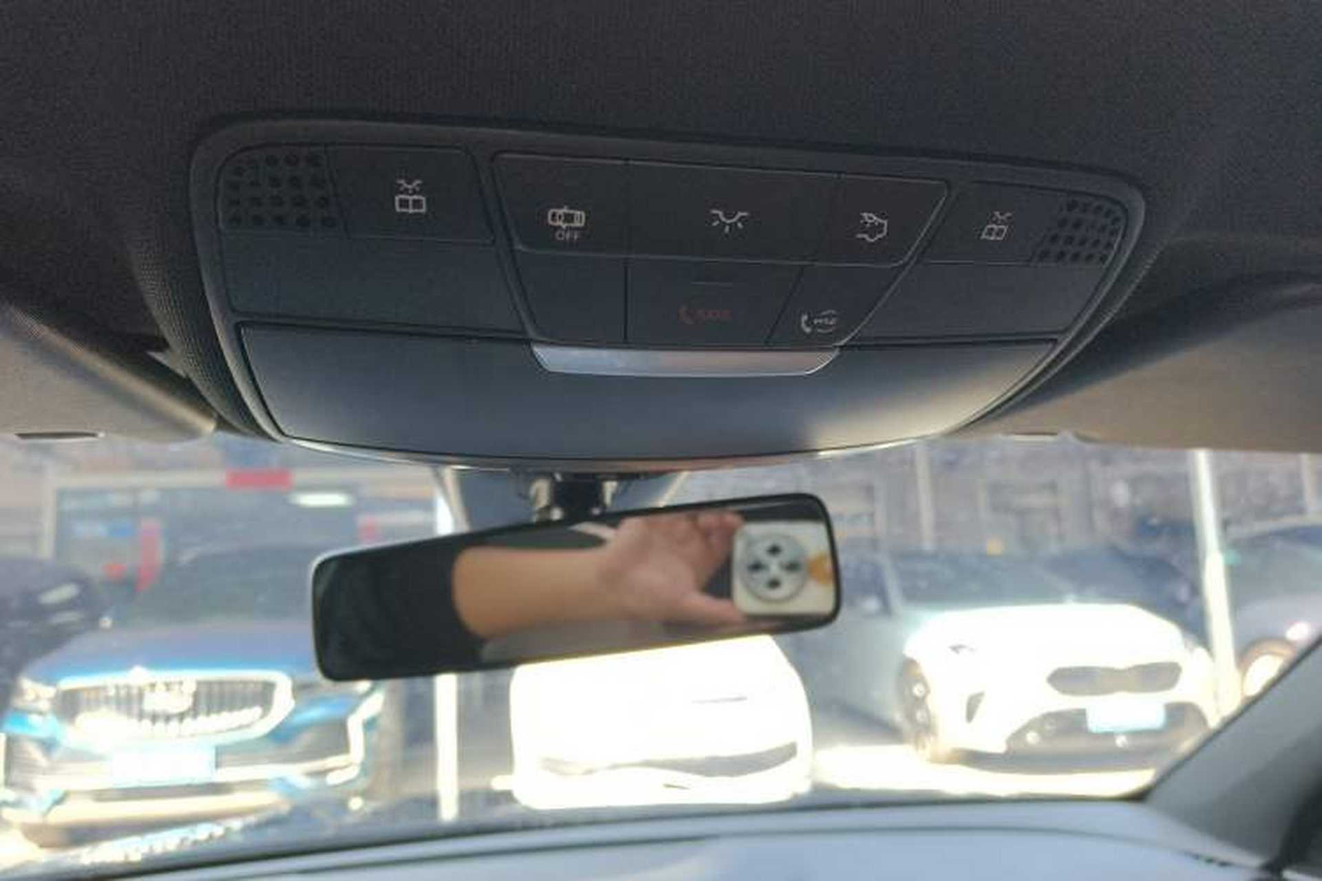 Used Mercedes-Benz E-Class 2019 E 200 Sport Edition Headliner