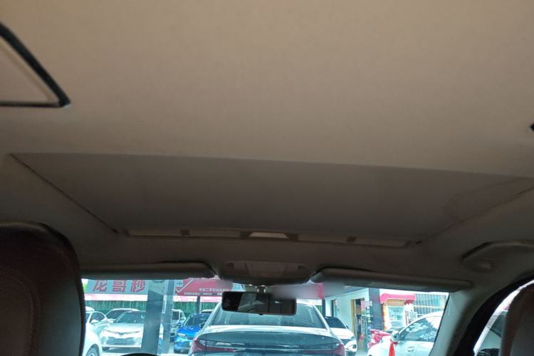 Used Mercedes-Benz E-Class 2019 E 260 L Headliner