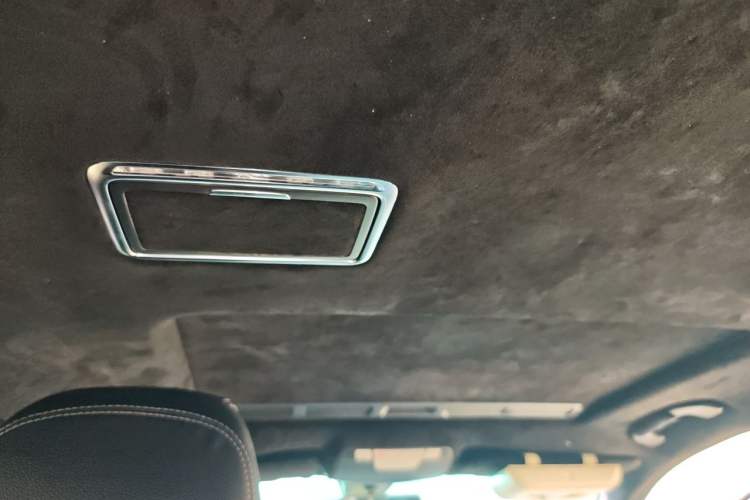 Used Mercedes-Benz E-Class 2019 E 260 L Headliner