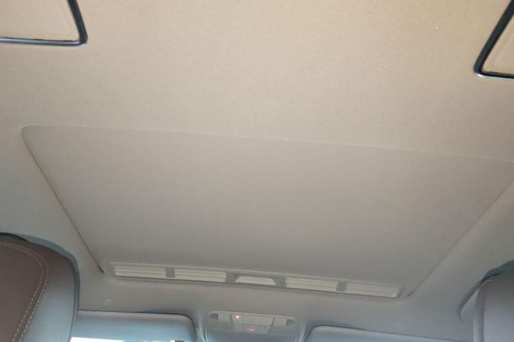 Used Mercedes-Benz E-Class 2019 E 200 L Sport Edition Headliner