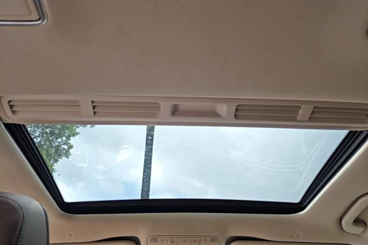 Used Mercedes-Benz E-Class 2019 E 260 L Sport Edition Headliner