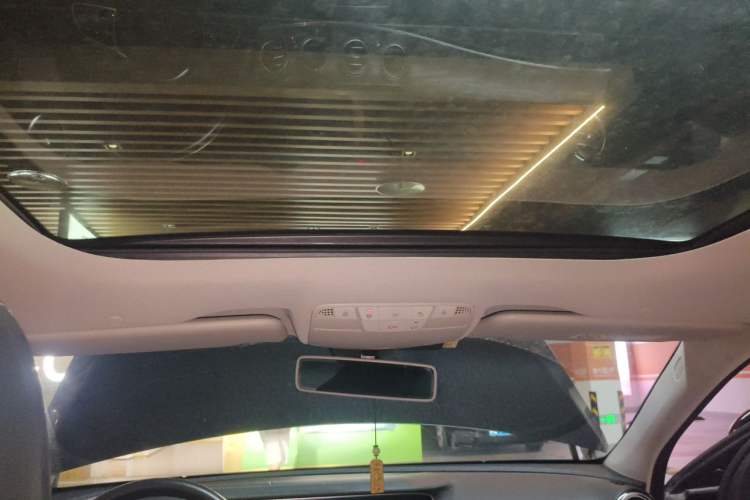 Used Mercedes-Benz E-Class 2019 E 300 L Stylish Model Headliner