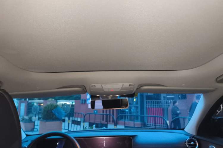 Used Mercedes-Benz E-Class 2019 Restyled E 300 L Luxury Edition Headliner