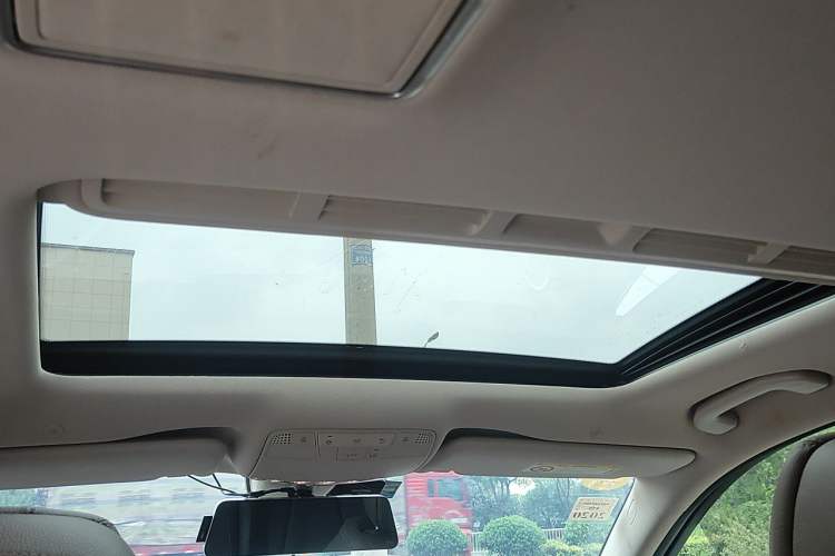 Used Mercedes-Benz E-Class 2019 E 200 L Headliner
