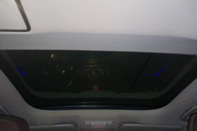 Used Mercedes-Benz E-Class 2019 E 300 L Sport Luxury Edition Headliner