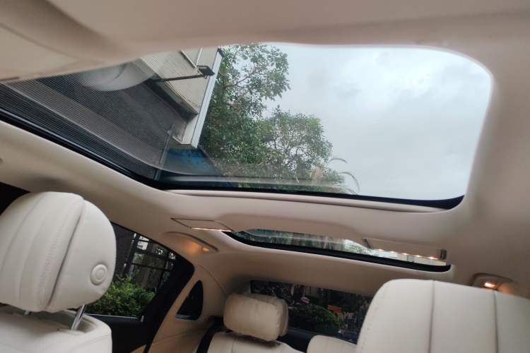 Used Mercedes-Benz E-Class 2019 Restyled E 300 L Sporty and Stylish Edition Headliner