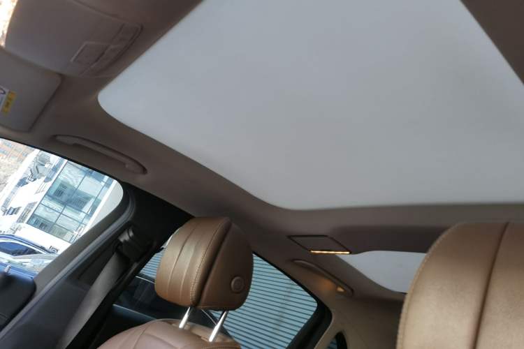 Used Mercedes-Benz E-Class 2019 E 300 L Sporty and Stylish Model Headliner