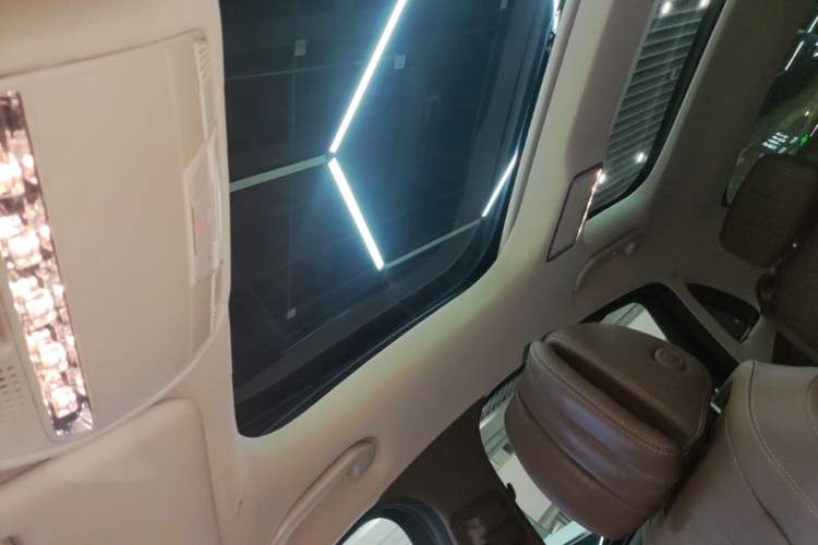 Used Mercedes-Benz E-Class 2019 E 300 L Luxury Model Headliner