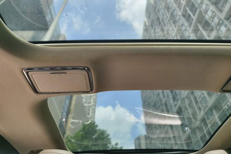 Used Mercedes-Benz E-Class 2019 E 300 L Luxury Model Headliner