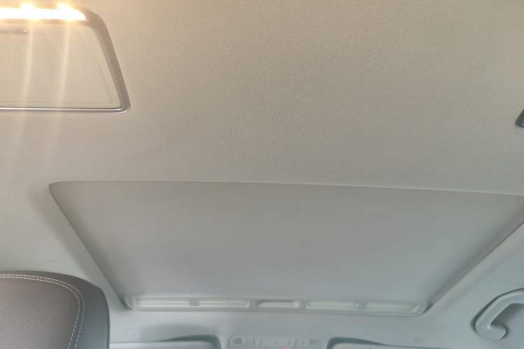 Used Mercedes-Benz E-Class 2019 E 200 L Sport Edition Headliner