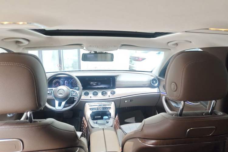 Used Mercedes-Benz E-Class 2019 E 200 L Headliner