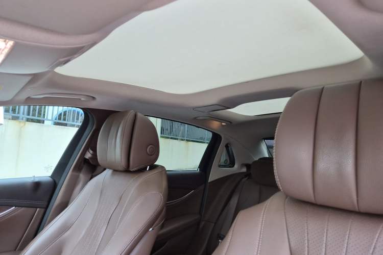 Used Mercedes-Benz E-Class 2019 E 300 L Luxury Model Headliner