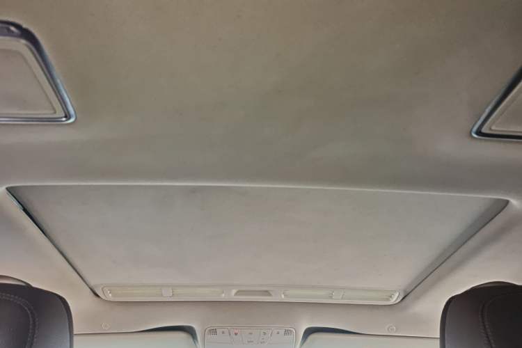 Used Mercedes-Benz E-Class 2019 E 260 L Sport Edition Headliner