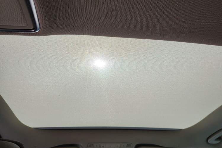 Used Mercedes-Benz E-Class 2019 Restyled E 300 L Luxury Edition Headliner