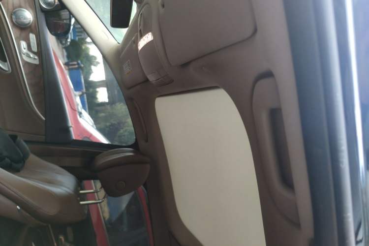 Used Mercedes-Benz E-Class 2019 E 300 L Luxury Model Headliner