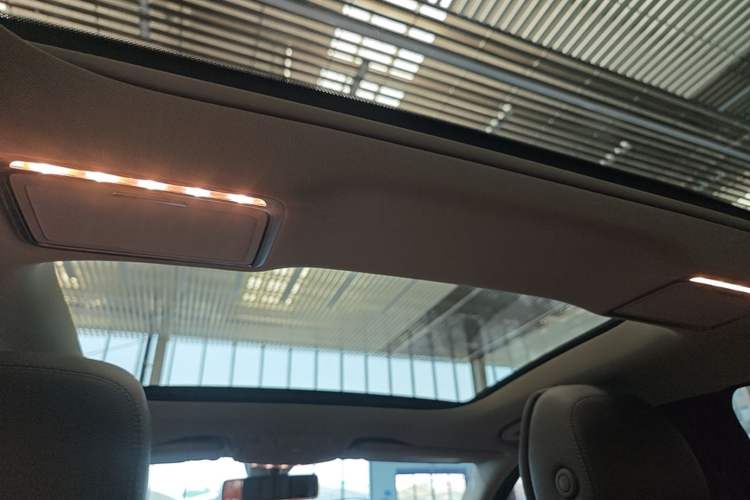 Used Mercedes-Benz E-Class 2019 E 300 L Stylish Model Headliner