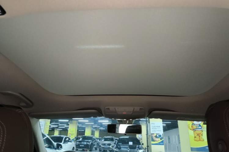 Used Mercedes-Benz E-Class 2019 E 200 L Headliner