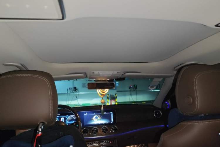 Used Mercedes-Benz E-Class 2019 Restyled E 300 L Luxury Edition Headliner