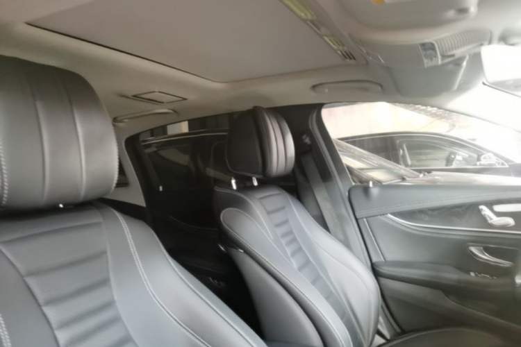 Used Mercedes-Benz E-Class 2019 E 200 L Sport Edition Headliner