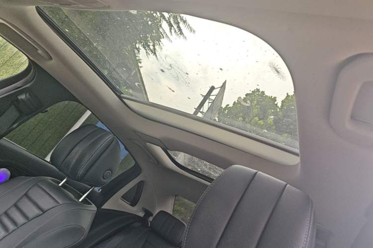 Used Mercedes-Benz E-Class 2019 Restyled E 300 L Sport Luxury Edition Headliner