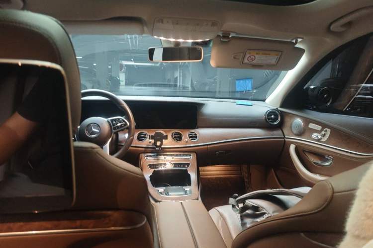 Used Mercedes-Benz E-Class 2019 E 300 L Luxury Model Headliner