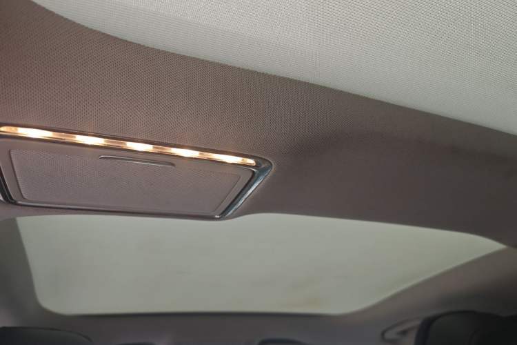 Used Mercedes-Benz E-Class 2019 Facelifted E 300 L Stylish Version Headliner