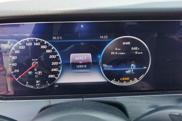 Used Mercedes-Benz E-Class 2019 Restyled E 300 L Sporty and Stylish Edition Instrument Cluster