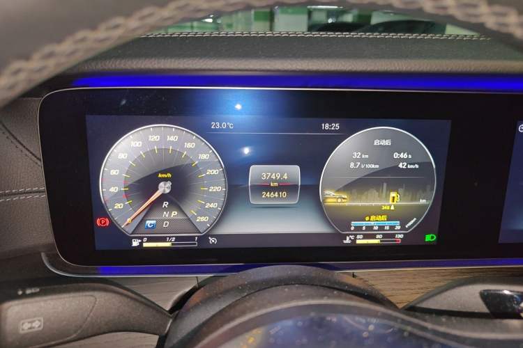 Used Mercedes-Benz E-Class 2019 Restyled E 300 L Sporty and Stylish Edition Instrument Cluster