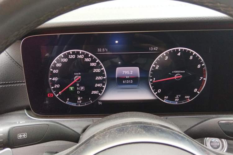 Used Mercedes-Benz E-Class 2019 Restyled E 300 L Sport Luxury Edition Instrument Cluster