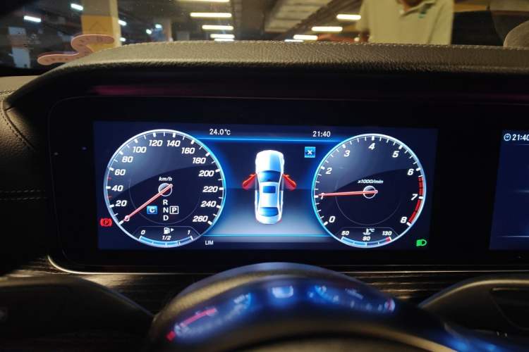 Used Mercedes-Benz E-Class 2019 Restyled E 300 L Sport Luxury Edition Instrument Cluster