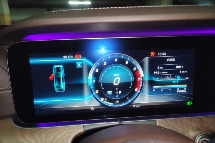 Used Mercedes-Benz E-Class 2019 Restyled E 300 L Luxury Edition Instrument Cluster
