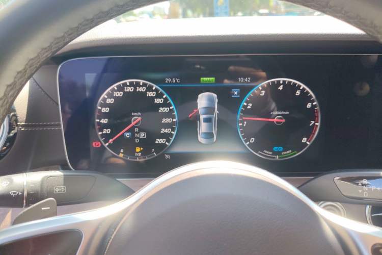 Used Mercedes-Benz E-Class 2019 E 260 L Instrument Cluster