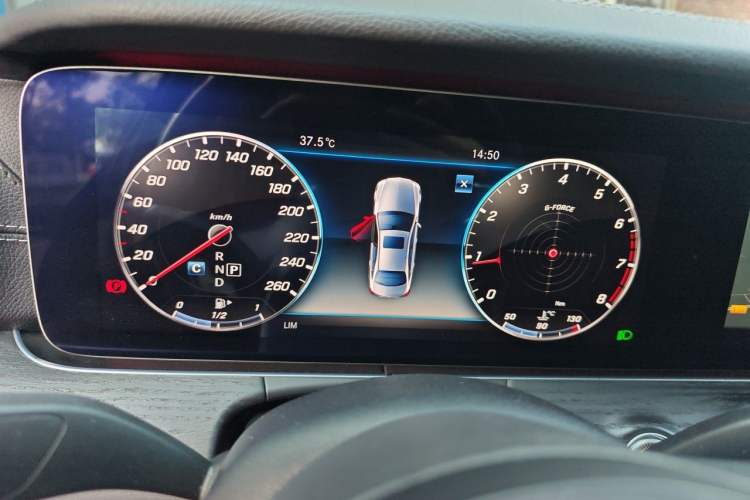 Used Mercedes-Benz E-Class 2019 Restyled E 300 L Sporty and Stylish Edition Instrument Cluster