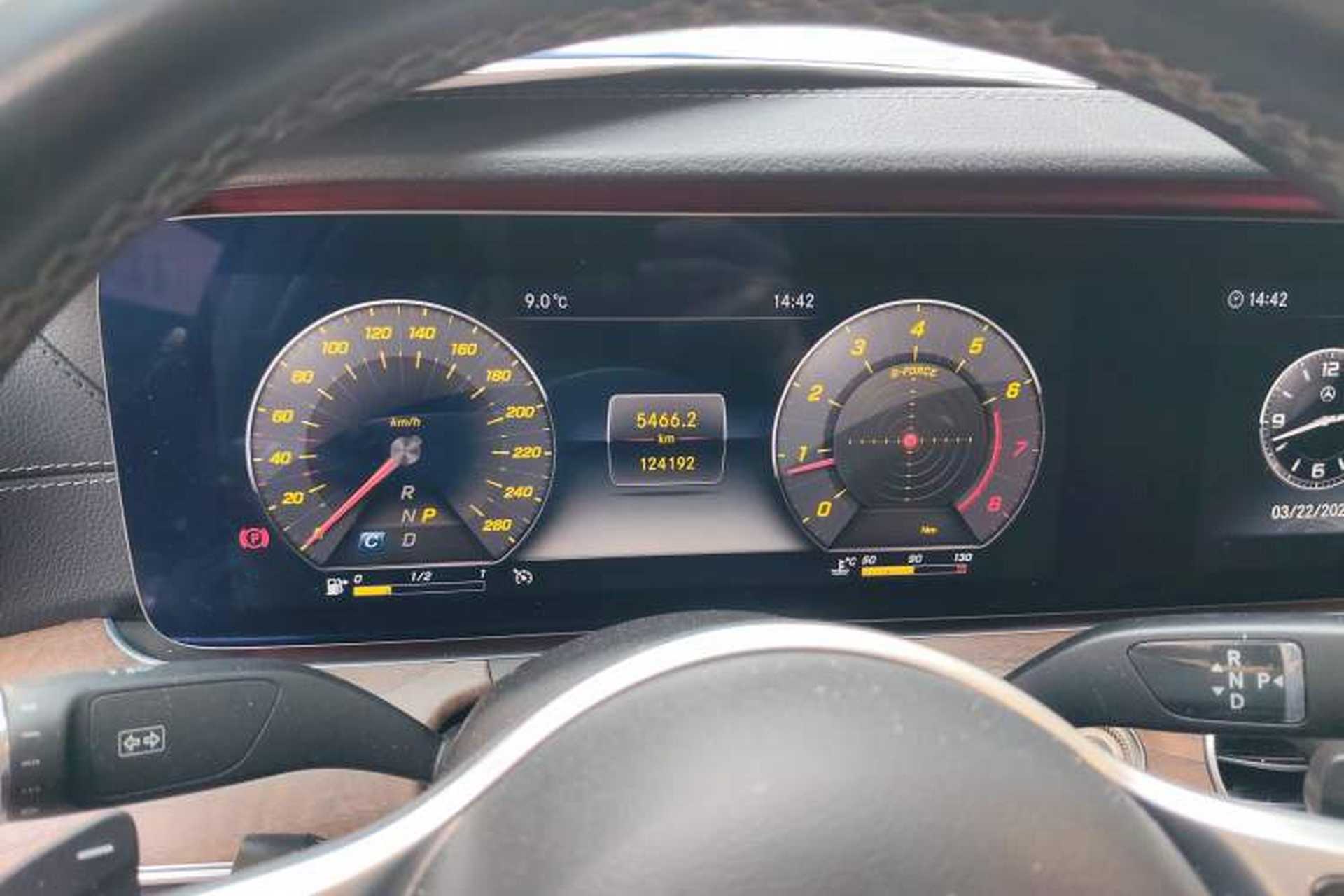 Used Mercedes-Benz E-Class 2019 Restyled E 300 L Luxury Edition Instrument Cluster