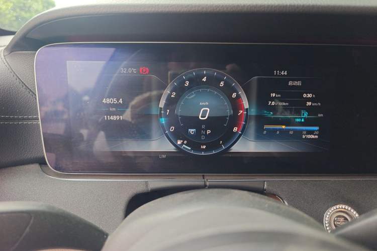 Used Mercedes-Benz E-Class 2019 E 200 L Sport Edition Instrument Cluster