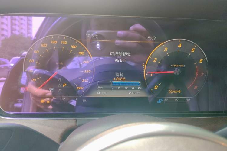 Used Mercedes-Benz E-Class 2019 E 300 L Stylish Model Instrument Cluster